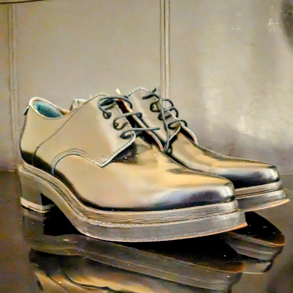 Acne Italian Black Leather Shoe - Picture 6 of 8